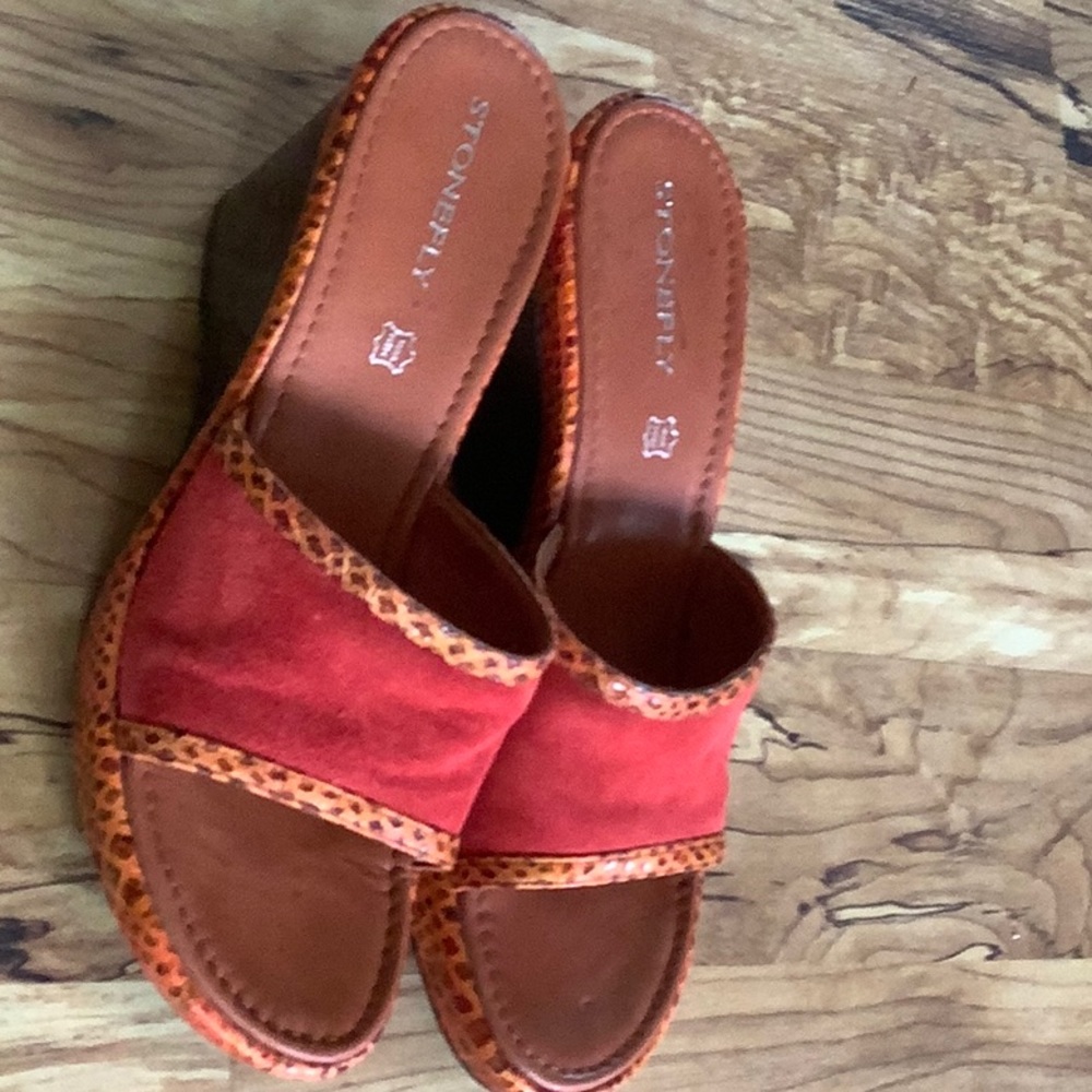 Suede/leather 2 inch wedge slip on